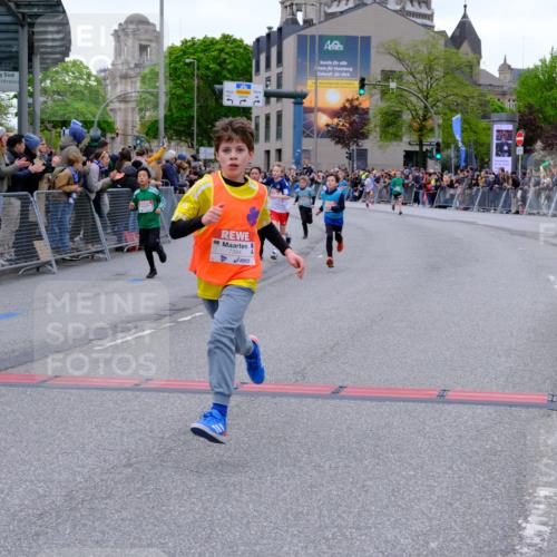 25.04.2026 - Das Zehntel Tim E. http://msf.ph/oto/9574053 25.04.2026 10:49:16 Ziel 5734, 5742, 6417, 6423, 6548, 6553, 6711, 6732, 6964, 7394, 7402, 7529, 7619 meine-sportfotos.de