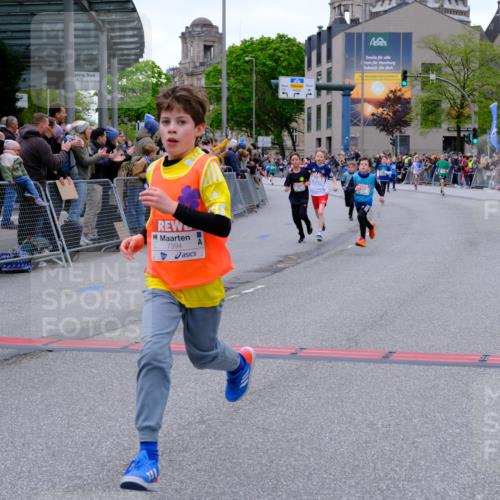 25.04.2026 - Das Zehntel Tim E. http://msf.ph/oto/9574056 25.04.2026 10:49:16 Ziel 5734, 5742, 6417, 6423, 6548, 6553, 6711, 6732, 6964, 7394, 7402, 7529, 7619 meine-sportfotos.de