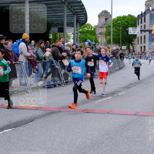 25.04.2026 - Das Zehntel Tim E. http://msf.ph/oto/9574065 25.04.2026 10:49:18 Ziel 5734, 5742, 6045, 6518, 6548, 6711, 6732, 6964, 7394, 7529, 7619 meine-sportfotos.de