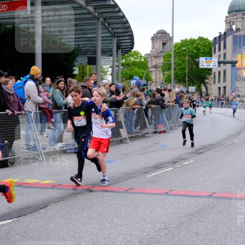 25.04.2026 - Das Zehntel Tim E. http://msf.ph/oto/9574068 25.04.2026 10:49:18 Ziel 5734, 5742, 6045, 6518, 6548, 6711, 6732, 6964, 7394, 7529, 7619 meine-sportfotos.de
