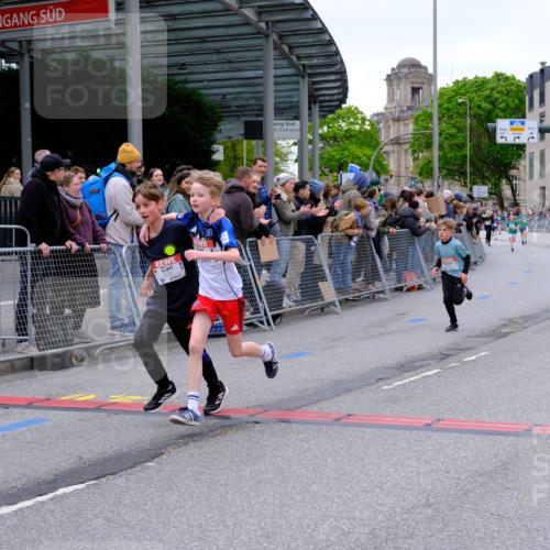 25.04.2026 - Das Zehntel Tim E. http://msf.ph/oto/9574070 25.04.2026 10:49:19 Ziel 5734, 5742, 5762, 6045, 6069, 6518, 6711, 6732, 6964, 7394, 7529, 7619 meine-sportfotos.de
