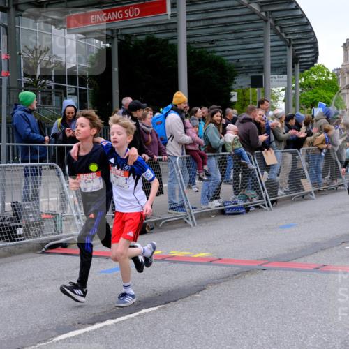 25.04.2026 - Das Zehntel Tim E. http://msf.ph/oto/9574074 25.04.2026 10:49:19 Ziel 5734, 5742, 5762, 6045, 6069, 6518, 6711, 6732, 6964, 7394, 7529, 7619 meine-sportfotos.de