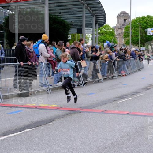 25.04.2026 - Das Zehntel Tim E. http://msf.ph/oto/9574077 25.04.2026 10:49:20 Ziel 5734, 5742, 5762, 6045, 6069, 6518, 6711, 6732, 6964, 7394, 7529, 7619 meine-sportfotos.de