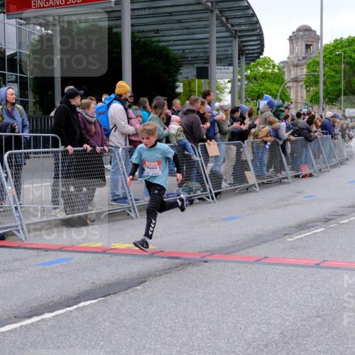 25.04.2026 - Das Zehntel Tim E. http://msf.ph/oto/9574078 25.04.2026 10:49:20 Ziel 5734, 5742, 5762, 6045, 6069, 6518, 6711, 6732, 6964, 7394, 7529, 7619 meine-sportfotos.de
