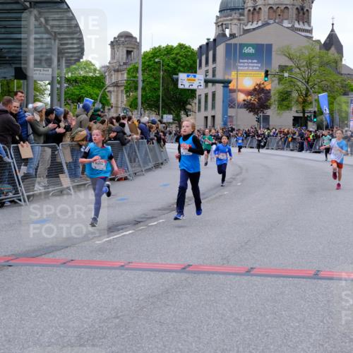 25.04.2026 - Das Zehntel Tim E. http://msf.ph/oto/9574094 25.04.2026 10:49:24 Ziel 5512, 5734, 5762, 6041, 6045, 6069, 6327, 6518, 6711, 6732, 6964, 7529, 7706, 7939, 7941 meine-sportfotos.de