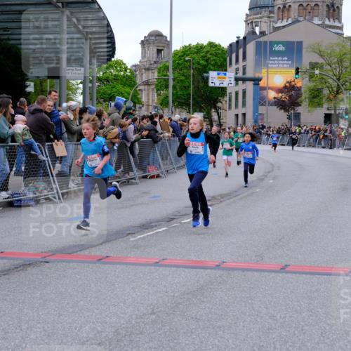 25.04.2026 - Das Zehntel Tim E. http://msf.ph/oto/9574097 25.04.2026 10:49:24 Ziel 5512, 5734, 5762, 6041, 6045, 6069, 6327, 6518, 6711, 6732, 6964, 7529, 7706, 7939, 7941 meine-sportfotos.de