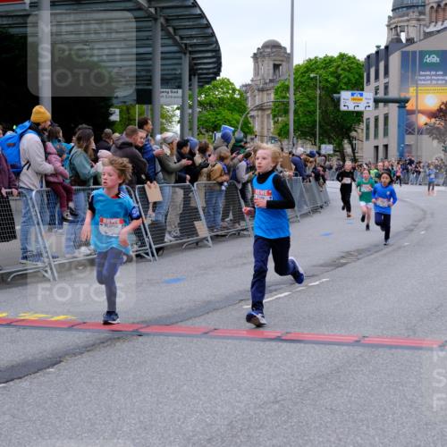25.04.2026 - Das Zehntel Tim E. http://msf.ph/oto/9574101 25.04.2026 10:49:25 Ziel 5383, 5512, 5577, 5762, 6041, 6045, 6069, 6327, 6518, 7529, 7706, 7939, 7941 meine-sportfotos.de