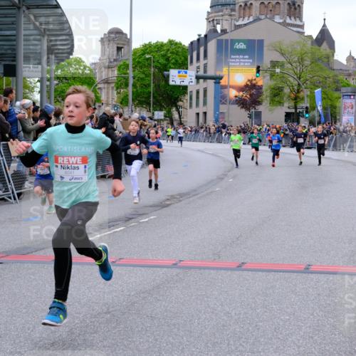 25.04.2026 - Das Zehntel Tim E. http://msf.ph/oto/9574121 25.04.2026 10:49:30 Ziel 5383, 5512, 5577, 5579, 5589, 5762, 6041, 6069, 6327, 6339, 6883, 7156, 7706, 7882, 7939, 7941 meine-sportfotos.de
