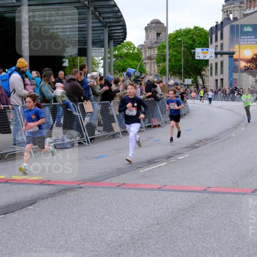 25.04.2026 - Das Zehntel Tim E. http://msf.ph/oto/9574124 25.04.2026 10:49:31 Ziel 5383, 5512, 5577, 5579, 5589, 5762, 6041, 6069, 6327, 6339, 6883, 7156, 7408, 7706, 7882, 7939, 7941 meine-sportfotos.de
