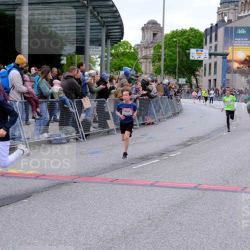 25.04.2026 - Das Zehntel Tim E. http://msf.ph/oto/9574130 25.04.2026 10:49:32 Ziel 5383, 5512, 5577, 5579, 5589, 6041, 6327, 6339, 6883, 7156, 7408, 7706, 7882, 7939, 7941 meine-sportfotos.de