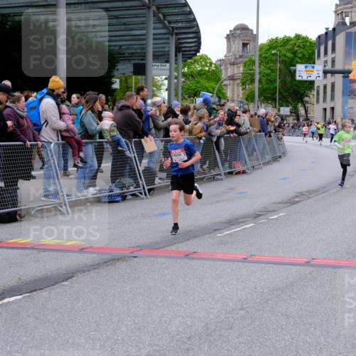 25.04.2026 - Das Zehntel Tim E. http://msf.ph/oto/9574133 25.04.2026 10:49:32 Ziel 5383, 5512, 5577, 5579, 5589, 6041, 6327, 6339, 6883, 7156, 7408, 7706, 7882, 7939, 7941 meine-sportfotos.de