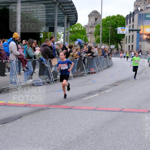 25.04.2026 - Das Zehntel Tim E. http://msf.ph/oto/9574134 25.04.2026 10:49:32 Ziel 5383, 5512, 5577, 5579, 5589, 6041, 6327, 6339, 6883, 7156, 7408, 7706, 7882, 7939, 7941 meine-sportfotos.de