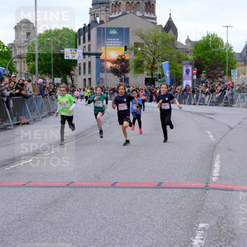 25.04.2026 - Das Zehntel Tim E. http://msf.ph/oto/9574136 25.04.2026 10:49:33 Ziel 5383, 5512, 5577, 5579, 5589, 6041, 6327, 6339, 6883, 7156, 7408, 7706, 7882, 7939, 7941 meine-sportfotos.de