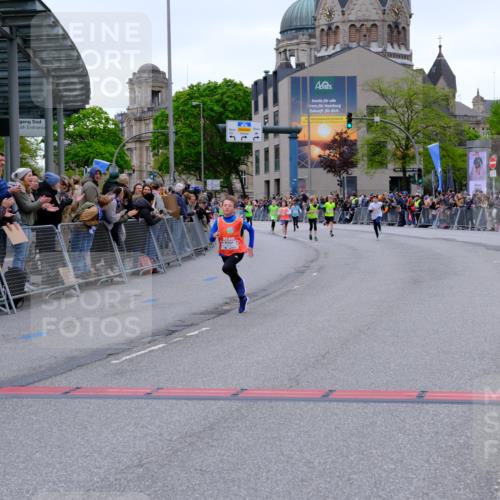 25.04.2026 - Das Zehntel Tim E. http://msf.ph/oto/9574155 25.04.2026 10:49:36 Ziel 5005, 5383, 5577, 5579, 5589, 6041, 6339, 6883, 7156, 7408, 7882, 7939 meine-sportfotos.de