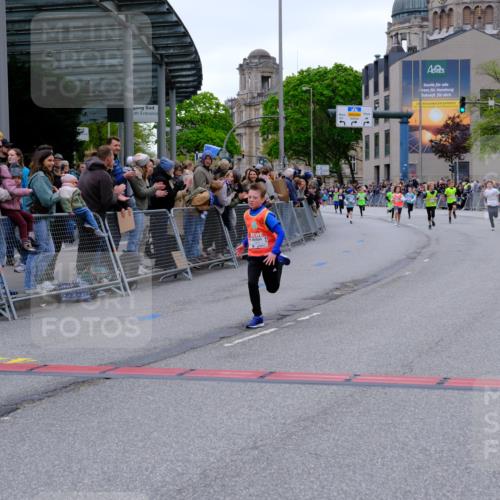 25.04.2026 - Das Zehntel Tim E. http://msf.ph/oto/9574160 25.04.2026 10:49:37 Ziel 5005, 5383, 5577, 5579, 5589, 6339, 6883, 7156, 7408, 7882 meine-sportfotos.de