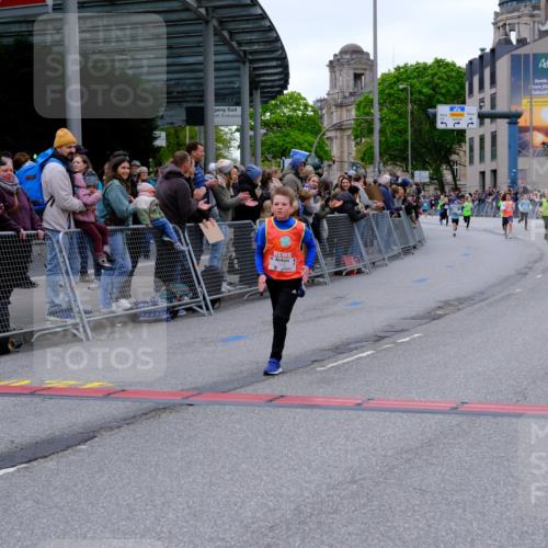 25.04.2026 - Das Zehntel Tim E. http://msf.ph/oto/9574163 25.04.2026 10:49:37 Ziel 5005, 5383, 5577, 5579, 5589, 6339, 6883, 7156, 7408, 7882 meine-sportfotos.de