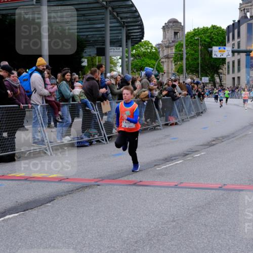 25.04.2026 - Das Zehntel Tim E. http://msf.ph/oto/9574164 25.04.2026 10:49:37 Ziel 5005, 5383, 5577, 5579, 5589, 6339, 6883, 7156, 7408, 7882 meine-sportfotos.de