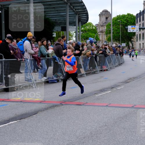 25.04.2026 - Das Zehntel Tim E. http://msf.ph/oto/9574165 25.04.2026 10:49:37 Ziel 5005, 5383, 5577, 5579, 5589, 6339, 6883, 7156, 7408, 7882 meine-sportfotos.de