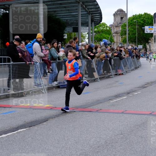 25.04.2026 - Das Zehntel Tim E. http://msf.ph/oto/9574166 25.04.2026 10:49:37 Ziel 5005, 5383, 5577, 5579, 5589, 6339, 6883, 7156, 7408, 7882 meine-sportfotos.de
