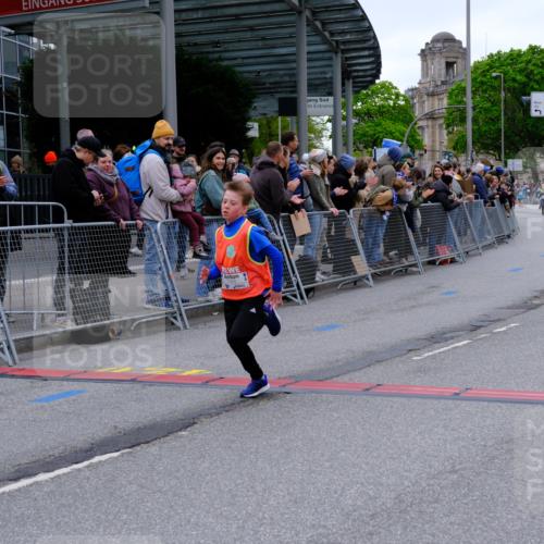 25.04.2026 - Das Zehntel Tim E. http://msf.ph/oto/9574167 25.04.2026 10:49:37 Ziel 5005, 5383, 5577, 5579, 5589, 6339, 6883, 7156, 7408, 7882 meine-sportfotos.de