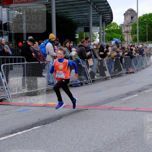 25.04.2026 - Das Zehntel Tim E. http://msf.ph/oto/9574168 25.04.2026 10:49:38 Ziel 5005, 5579, 5589, 6075, 6339, 6883, 7156, 7408, 7409, 7882 meine-sportfotos.de