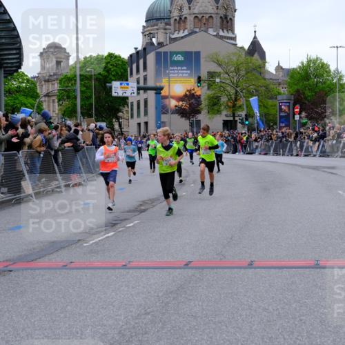 25.04.2026 - Das Zehntel Tim E. http://msf.ph/oto/9574169 25.04.2026 10:49:43 Ziel 5005, 5304, 6042, 6044, 6075, 6210, 6248, 7259, 7408, 7409, 7635 meine-sportfotos.de