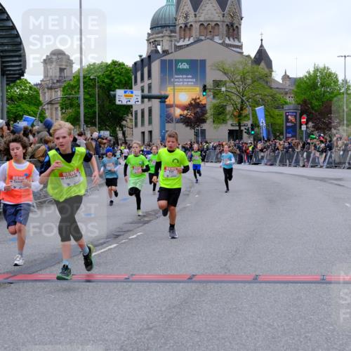 25.04.2026 - Das Zehntel Tim E. http://msf.ph/oto/9574178 25.04.2026 10:49:44 Ziel 5005, 5304, 6042, 6044, 6075, 6210, 6248, 7259, 7409, 7635 meine-sportfotos.de