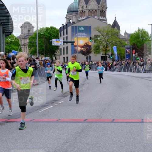 25.04.2026 - Das Zehntel Tim E. http://msf.ph/oto/9574179 25.04.2026 10:49:44 Ziel 5005, 5304, 6042, 6044, 6075, 6210, 6248, 7259, 7409, 7635 meine-sportfotos.de