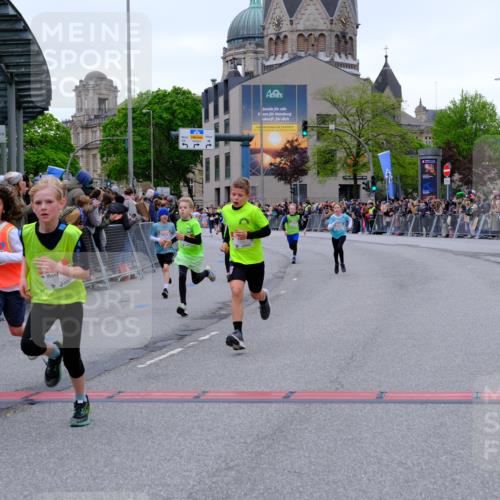 25.04.2026 - Das Zehntel Tim E. http://msf.ph/oto/9574180 25.04.2026 10:49:44 Ziel 5005, 5304, 6042, 6044, 6075, 6210, 6248, 7259, 7409, 7635 meine-sportfotos.de