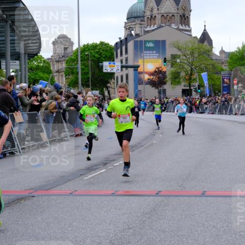 25.04.2026 - Das Zehntel Tim E. http://msf.ph/oto/9574183 25.04.2026 10:49:44 Ziel 5005, 5304, 6042, 6044, 6075, 6210, 6248, 7259, 7409, 7635 meine-sportfotos.de