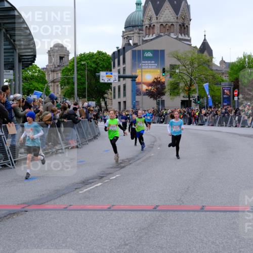 25.04.2026 - Das Zehntel Tim E. http://msf.ph/oto/9574188 25.04.2026 10:49:46 Ziel 5005, 5304, 5444, 6042, 6044, 6075, 6210, 6248, 7259, 7409, 7635 meine-sportfotos.de