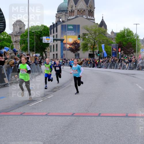 25.04.2026 - Das Zehntel Tim E. http://msf.ph/oto/9574192 25.04.2026 10:49:47 Ziel 5005, 5304, 5444, 5833, 6042, 6044, 6075, 6210, 6248, 7259, 7409, 7635 meine-sportfotos.de