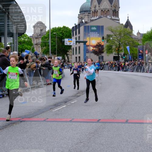 25.04.2026 - Das Zehntel Tim E. http://msf.ph/oto/9574197 25.04.2026 10:49:47 Ziel 5005, 5304, 5444, 5833, 6042, 6044, 6075, 6210, 6248, 7259, 7409, 7635 meine-sportfotos.de