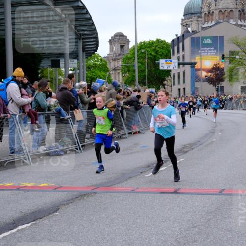25.04.2026 - Das Zehntel Tim E. http://msf.ph/oto/9574200 25.04.2026 10:49:48 Ziel 5304, 5444, 5833, 6042, 6044, 6075, 6210, 6248, 7259, 7409, 7635 meine-sportfotos.de