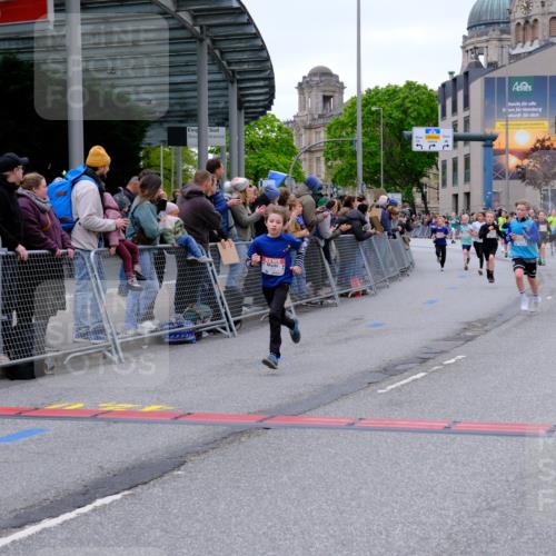 25.04.2026 - Das Zehntel Tim E. http://msf.ph/oto/9574218 25.04.2026 10:49:51 Ziel 5101, 5304, 5444, 5833, 6042, 6043, 6044, 6210, 6248, 6332, 6684, 7259, 7635, 7695, 8032, 8040, 8051 meine-sportfotos.de