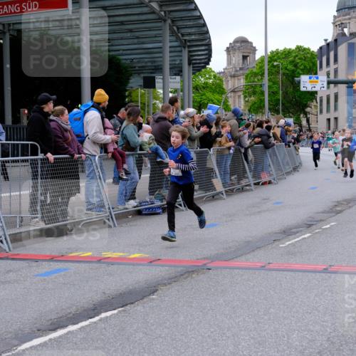 25.04.2026 - Das Zehntel Tim E. http://msf.ph/oto/9574221 25.04.2026 10:49:51 Ziel 5101, 5304, 5444, 5833, 6042, 6043, 6044, 6210, 6248, 6332, 6684, 7259, 7635, 7695, 8032, 8040, 8051 meine-sportfotos.de