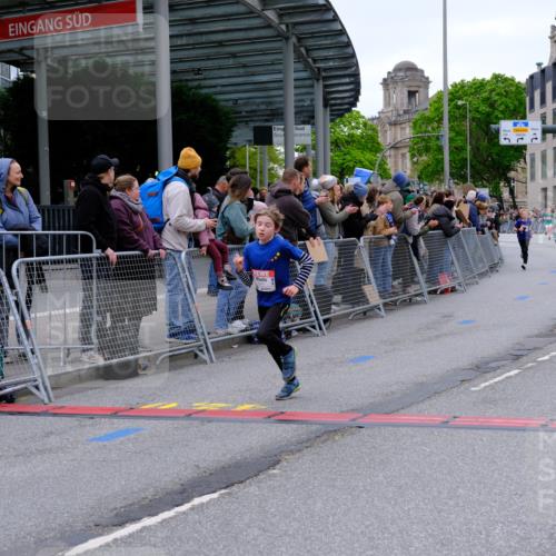 25.04.2026 - Das Zehntel Tim E. http://msf.ph/oto/9574223 25.04.2026 10:49:51 Ziel 5101, 5304, 5444, 5833, 6042, 6043, 6044, 6210, 6248, 6332, 6684, 7259, 7635, 7695, 8032, 8040, 8051 meine-sportfotos.de