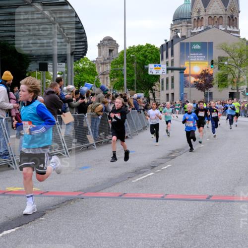 25.04.2026 - Das Zehntel Tim E. http://msf.ph/oto/9574229 25.04.2026 10:49:54 Ziel 5101, 5444, 5587, 5833, 6043, 6044, 6210, 6248, 6332, 6349, 6414, 6684, 7257, 7688, 7695, 8032, 8040, 8051 meine-sportfotos.de