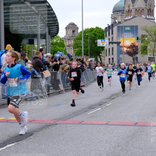25.04.2026 - Das Zehntel Tim E. http://msf.ph/oto/9574230 25.04.2026 10:49:54 Ziel 5101, 5444, 5587, 5833, 6043, 6044, 6210, 6248, 6332, 6349, 6414, 6684, 7257, 7688, 7695, 8032, 8040, 8051 meine-sportfotos.de