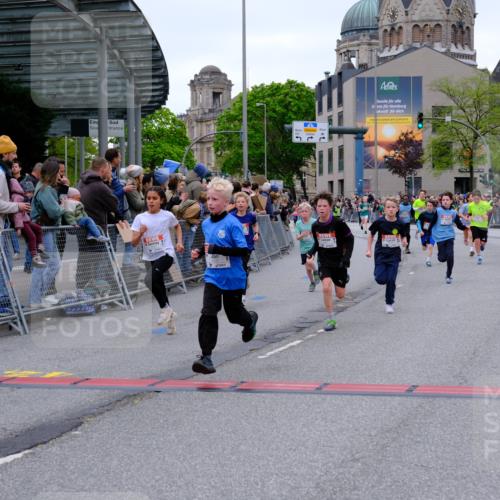 25.04.2026 - Das Zehntel Tim E. http://msf.ph/oto/9574242 25.04.2026 10:49:55 Ziel 5101, 5444, 5587, 5833, 6043, 6210, 6332, 6349, 6414, 6684, 7257, 7688, 7695, 8032, 8040, 8051 meine-sportfotos.de
