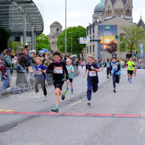 25.04.2026 - Das Zehntel Tim E. http://msf.ph/oto/9574246 25.04.2026 10:49:56 Ziel 5101, 5444, 5587, 5833, 6043, 6332, 6349, 6414, 6684, 7257, 7260, 7688, 7695, 8032, 8040, 8051 meine-sportfotos.de