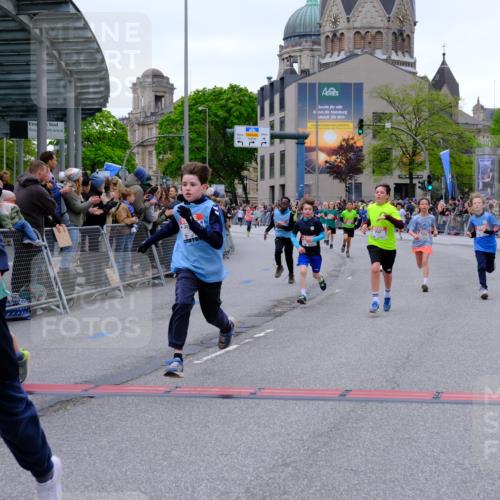 25.04.2026 - Das Zehntel Tim E. http://msf.ph/oto/9574255 25.04.2026 10:49:57 Ziel 5101, 5444, 5587, 5833, 6043, 6332, 6349, 6414, 6684, 6710, 7257, 7260, 7688, 7695, 8032, 8037, 8040, 8051 meine-sportfotos.de