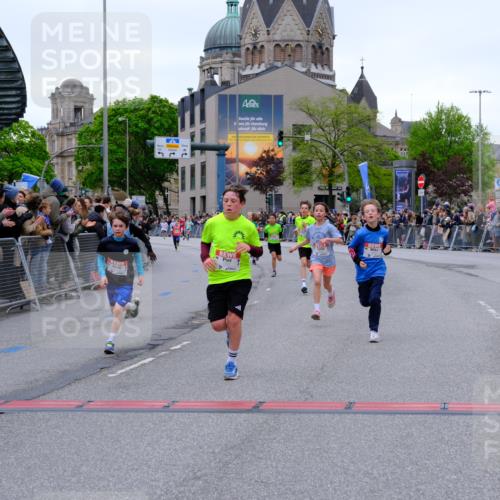 25.04.2026 - Das Zehntel Tim E. http://msf.ph/oto/9574261 25.04.2026 10:49:58 Ziel 5101, 5444, 5587, 5833, 6043, 6332, 6349, 6414, 6684, 6710, 7257, 7260, 7688, 7695, 7929, 8032, 8037, 8040, 8051, 8054 meine-sportfotos.de