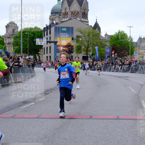 25.04.2026 - Das Zehntel Tim E. http://msf.ph/oto/9574267 25.04.2026 10:49:59 Ziel 5101, 5587, 5833, 6043, 6332, 6349, 6414, 6684, 6710, 7257, 7260, 7688, 7695, 7929, 8032, 8037, 8040, 8051, 8054 meine-sportfotos.de