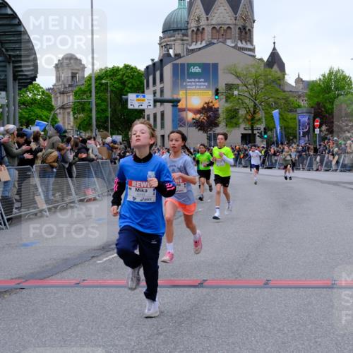 25.04.2026 - Das Zehntel Tim E. http://msf.ph/oto/9574271 25.04.2026 10:50:00 Ziel 5101, 5587, 6043, 6332, 6349, 6414, 6684, 6710, 7257, 7260, 7688, 7695, 7929, 7951, 8032, 8037, 8040, 8051, 8054 meine-sportfotos.de