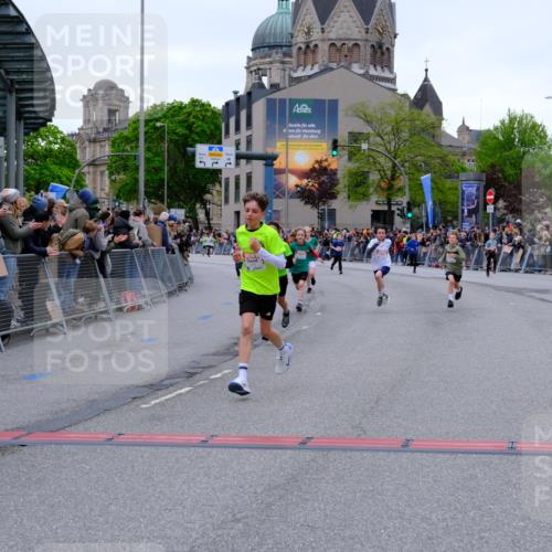 25.04.2026 - Das Zehntel Tim E. http://msf.ph/oto/9574276 25.04.2026 10:50:01 Ziel 5101, 5587, 6043, 6332, 6349, 6414, 6684, 6710, 7257, 7260, 7688, 7695, 7929, 7951, 8032, 8037, 8040, 8051, 8054 meine-sportfotos.de