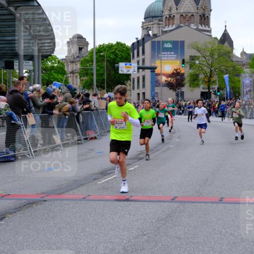 25.04.2026 - Das Zehntel Tim E. http://msf.ph/oto/9574281 25.04.2026 10:50:02 Ziel 5101, 5587, 6043, 6066, 6349, 6414, 6684, 6710, 7257, 7260, 7688, 7695, 7929, 7951, 8037, 8040, 8051, 8054 meine-sportfotos.de