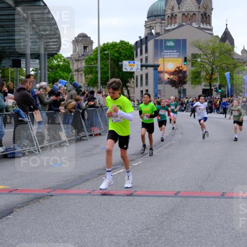 25.04.2026 - Das Zehntel Tim E. http://msf.ph/oto/9574282 25.04.2026 10:50:02 Ziel 5101, 5587, 6043, 6066, 6349, 6414, 6684, 6710, 7257, 7260, 7688, 7695, 7929, 7951, 8037, 8040, 8051, 8054 meine-sportfotos.de