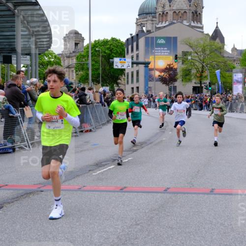 25.04.2026 - Das Zehntel Tim E. http://msf.ph/oto/9574284 25.04.2026 10:50:02 Ziel 5101, 5587, 6043, 6066, 6349, 6414, 6684, 6710, 7257, 7260, 7688, 7695, 7929, 7951, 8037, 8040, 8051, 8054 meine-sportfotos.de