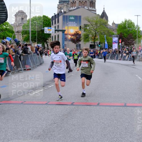 25.04.2026 - Das Zehntel Tim E. http://msf.ph/oto/9574291 25.04.2026 10:50:03 Ziel 5587, 6043, 6059, 6066, 6349, 6414, 6684, 6710, 7257, 7260, 7393, 7582, 7688, 7695, 7929, 7951, 8037, 8040, 8054 meine-sportfotos.de